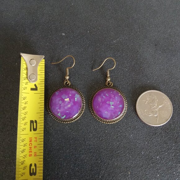 Purple faux fire opal glow in dark and sunlight bronze round dangle earrings - Picture 4 of 6
